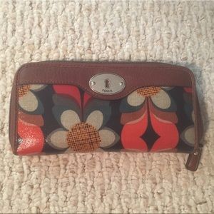 Fossil wallet
